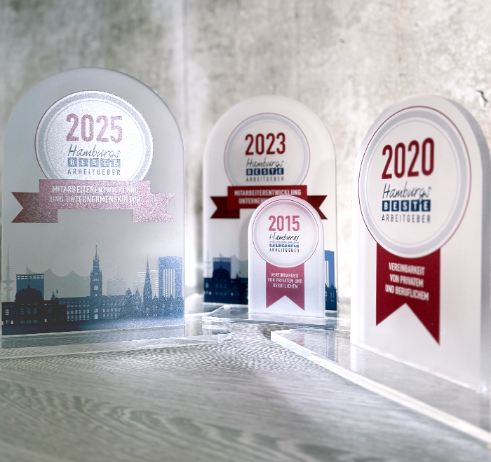 HEROSE Mitarbeiter erhalten einen Preis